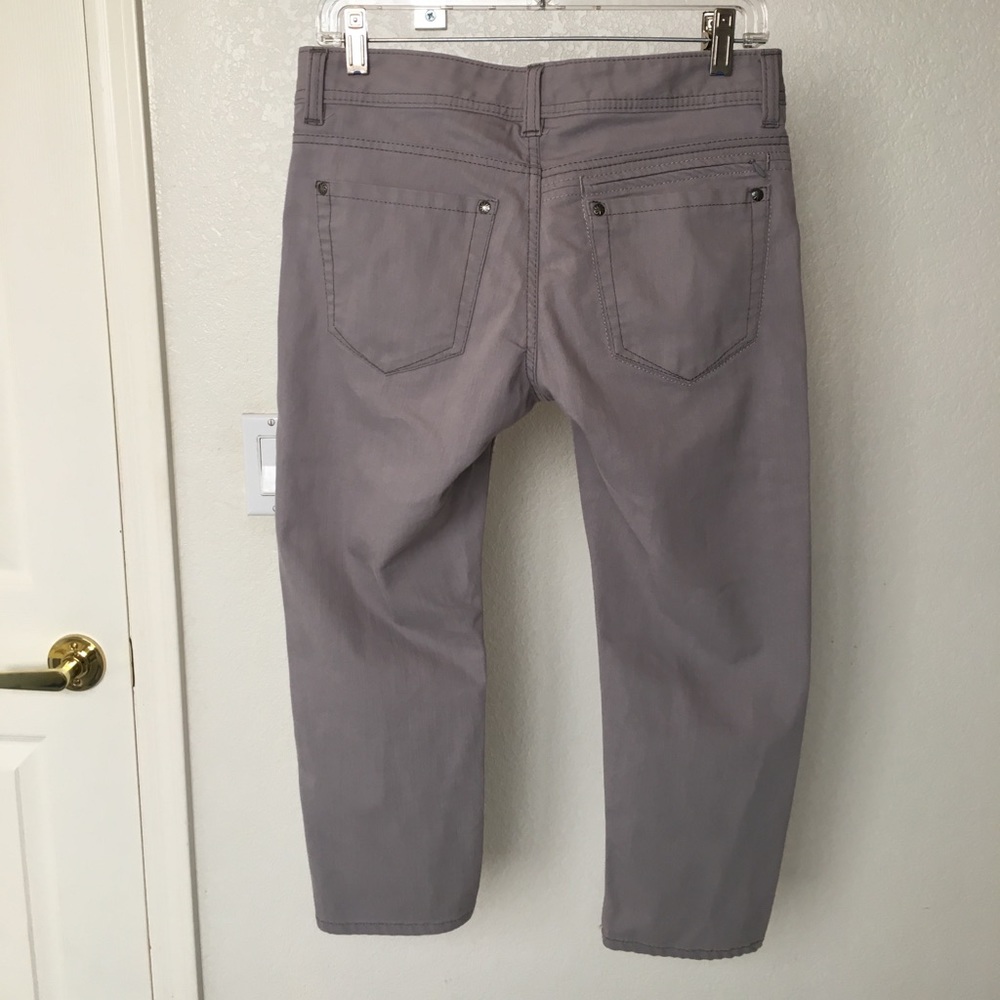 ATHLETA capris - Picture 2 of 4